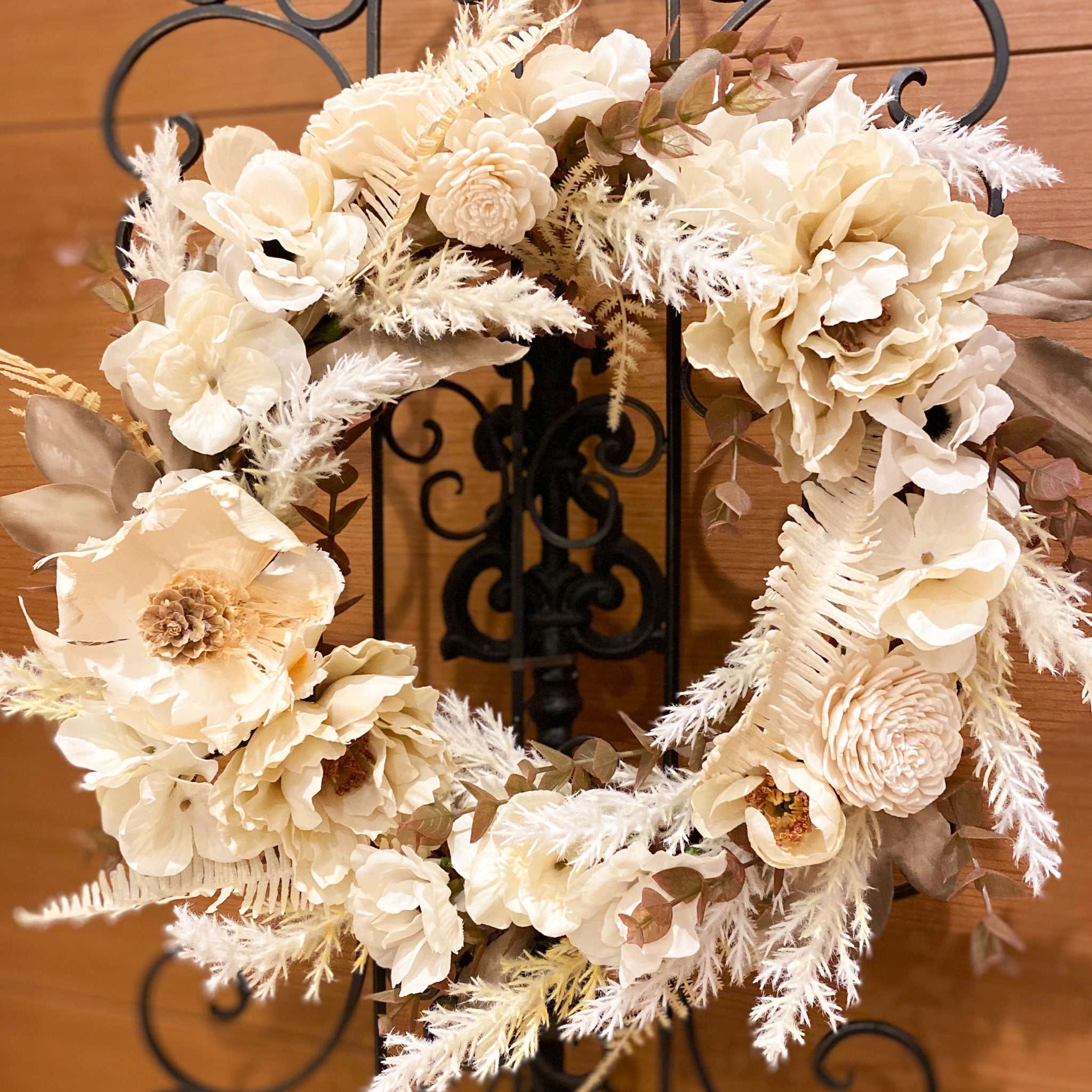 ナチュラルスタイル フラワーリース ホワイト ベージュ プリザーブドフラワー｜ナチュラルなホワイトグリーンリース｜色褪せる